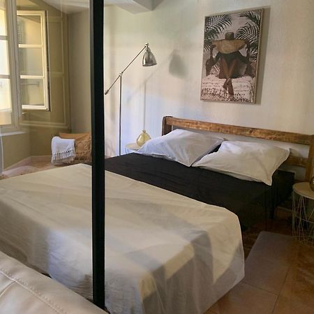 Studio Cosy Avec Deux Velos Coeur De Ville Hyères Exteriér fotografie